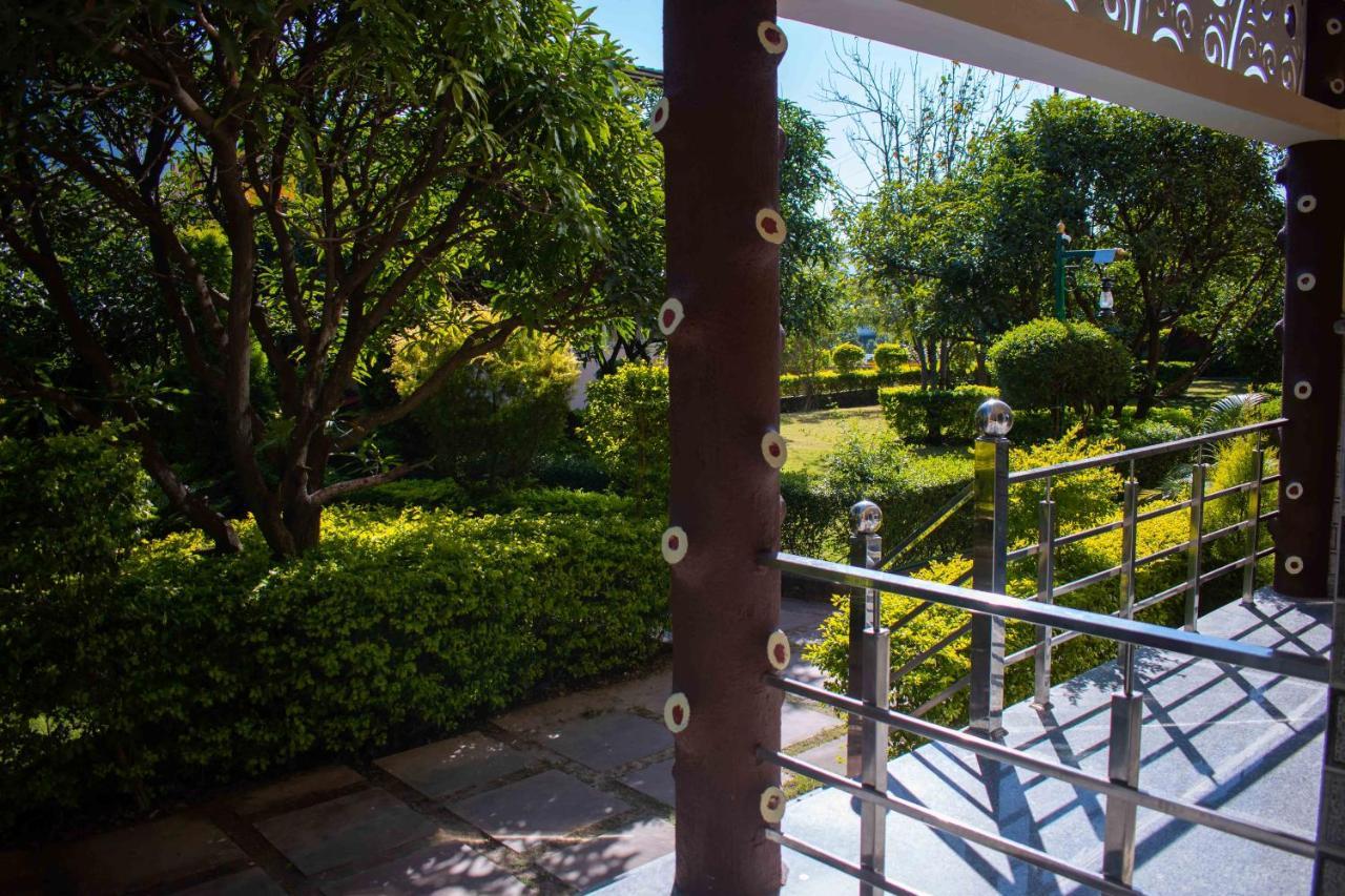 Mvt Guesthouse & Restaurant Rishikesh Luaran gambar