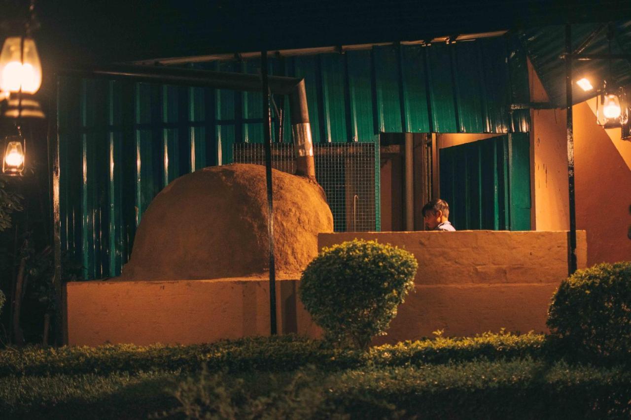 Mvt Guesthouse & Restaurant Rishikesh Luaran gambar