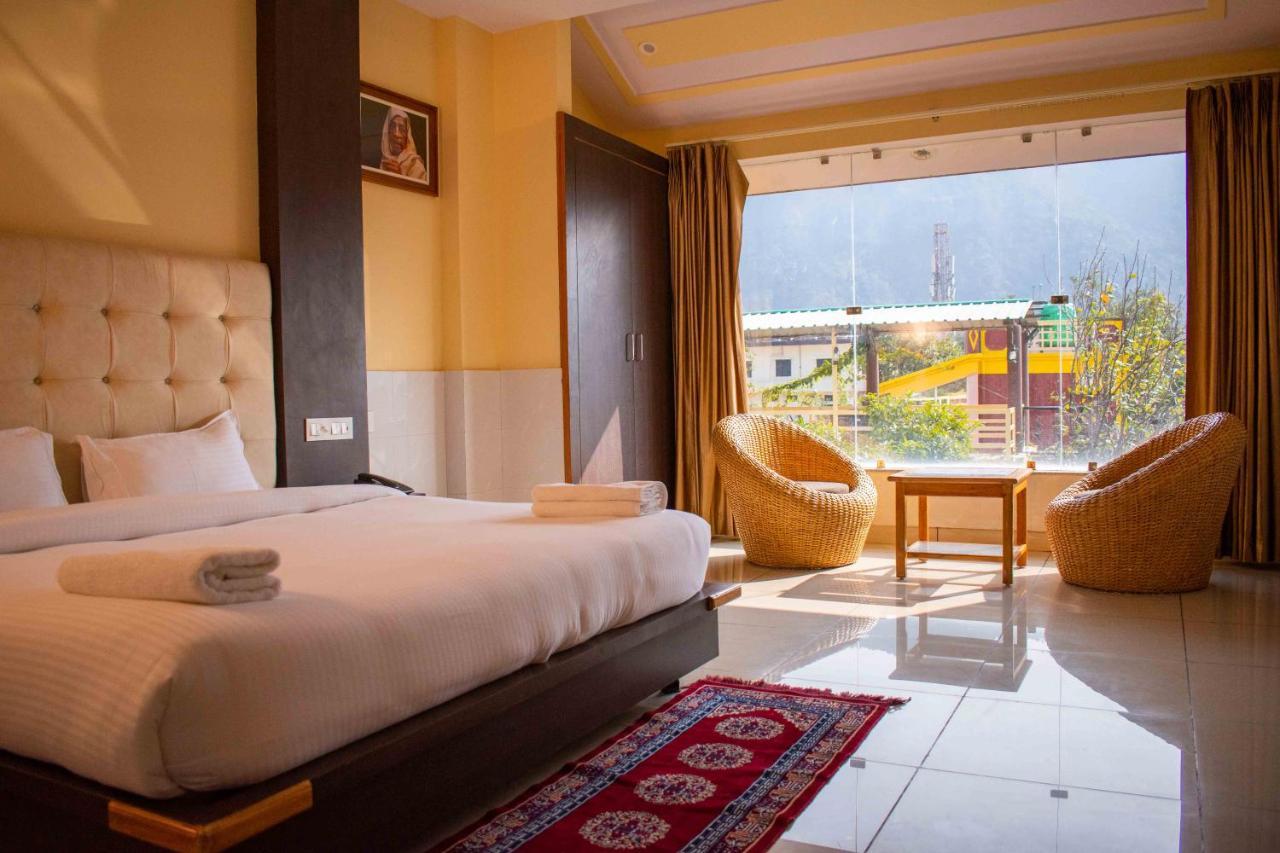 Mvt Guesthouse & Restaurant Rishikesh Luaran gambar
