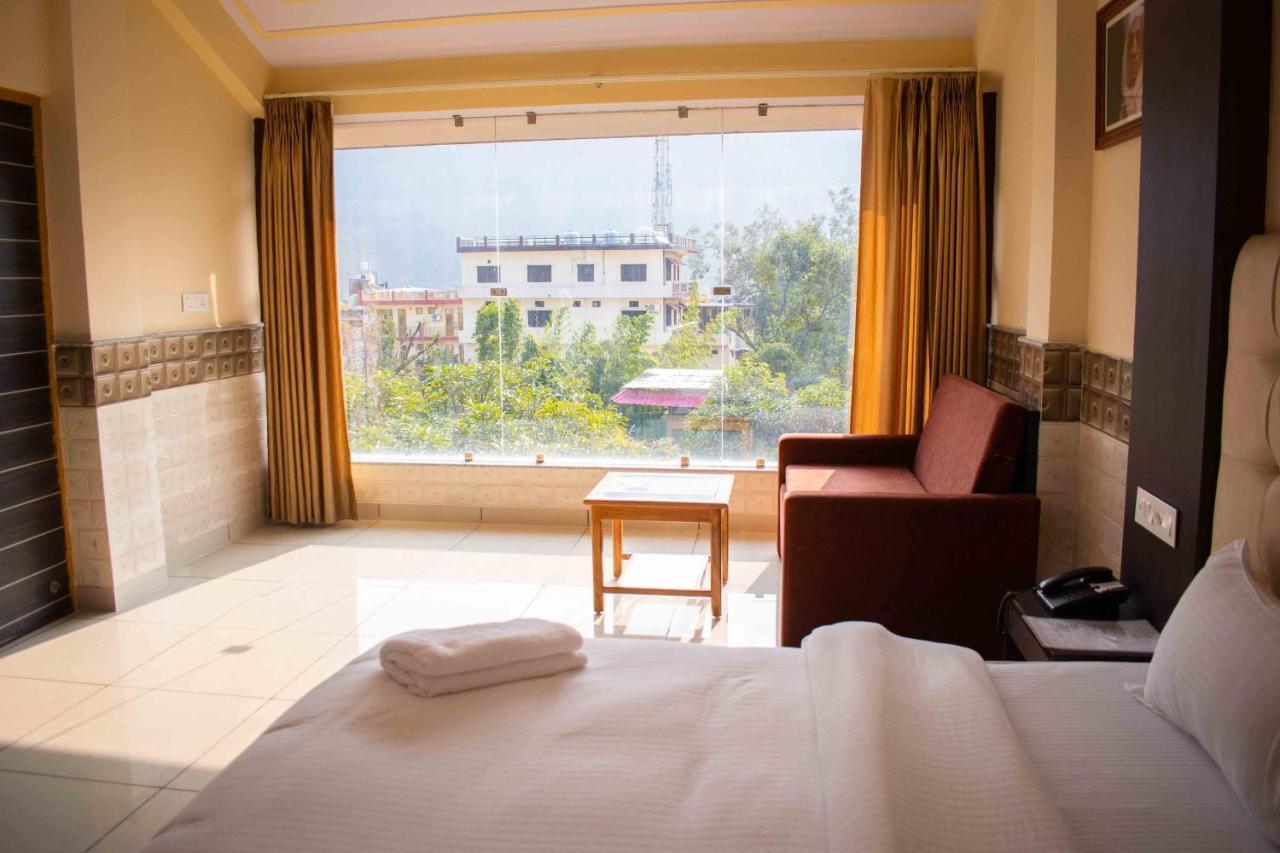 Mvt Guesthouse & Restaurant Rishikesh Luaran gambar